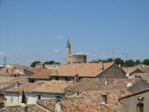 Vue sur la ville du rempart avec la tour Constantine